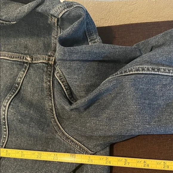 #1386* Deep Blue Jean “ EST.1990 “ Lucky 🍀Brand W/ WHT Art - Picture 5 of 9